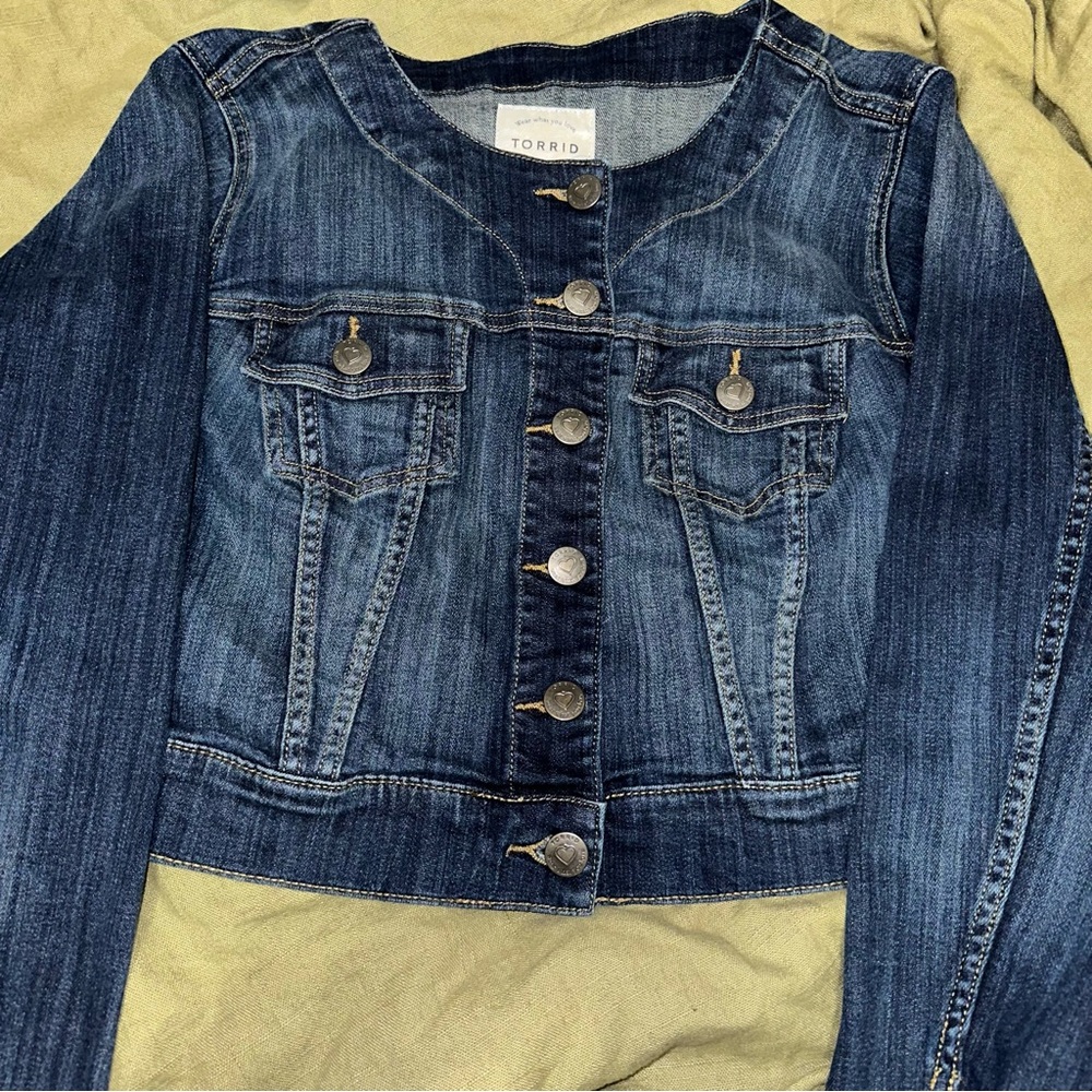 Torrid White Label Cropped Denim Jacket Stretch Co